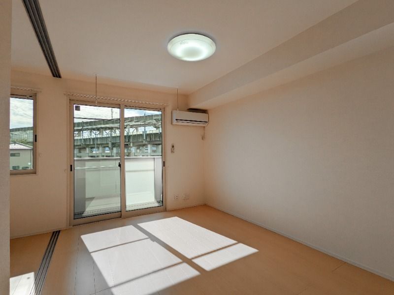 �y���ԁE���r���O�z�@�}�ʂƌ���ɑ��Ⴊ����ꍇ�ɂ͌����D��