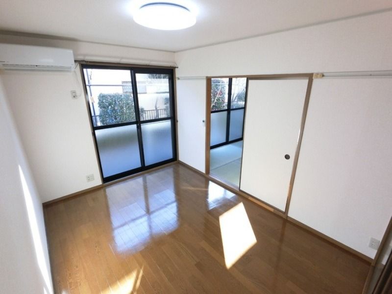 �y���ԁE���r���O�z�@�}�ʂƌ���ɑ��Ⴊ����ꍇ�ɂ͌����D��