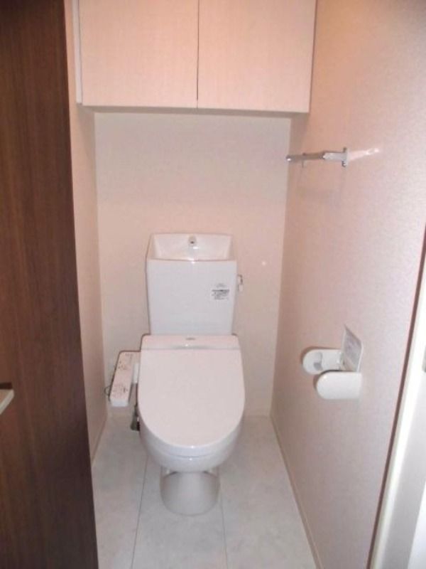 �y�g�C���z�@�}�ʂƌ���ɑ��Ⴊ����ꍇ�ɂ͌����D��